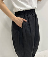ナイロンタフタタックギャザーパンツ