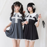 【10/23 10:59までの特別価格】デビル襟クロスフリルワンピース