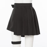 ガーター付きプリーツショートパンツ