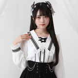 【10/23 10:59までの特別価格】角襟クモレーススタッズブラウス