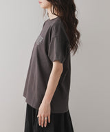プリント刺繍ロゴTシャツ