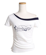 ロゴ オフショルダー Tシャツ / レイヤード風 アシンメトリー 星柄 Tシャツ エッジィ